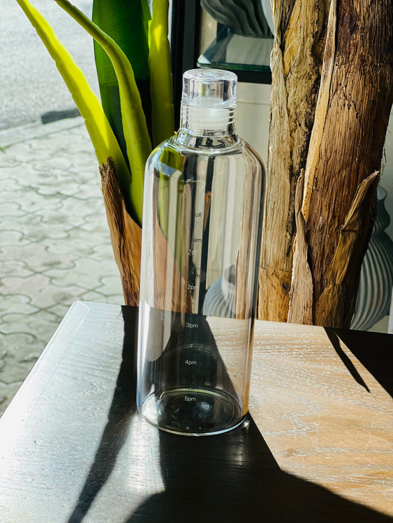 بطری اب پیرکس ظرفیت ۱ لیتر