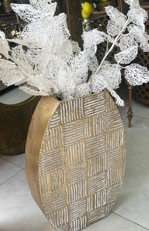 گلدان رو میزی و کنار سالنی مراکشی