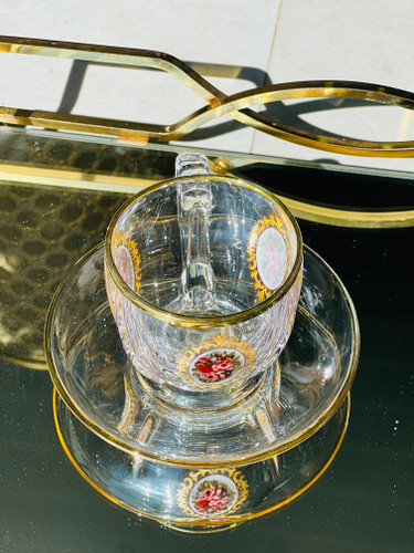 فنجان و نعلبکی لب طلا با گل چاپی بلینک مکس ( ۶ عدد فنجون . ۶ عدد پیش دست)