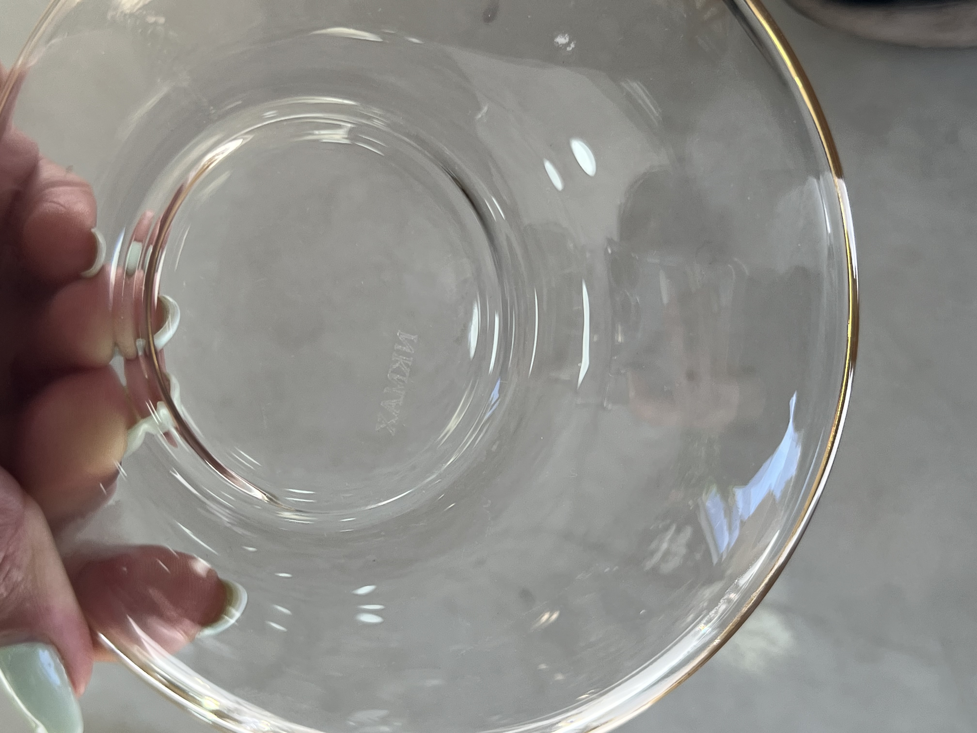 فنجان و نعلبکی لب طلا با گل چاپی بلینک مکس ( ۶ عدد فنجون . ۶ عدد پیش دست)