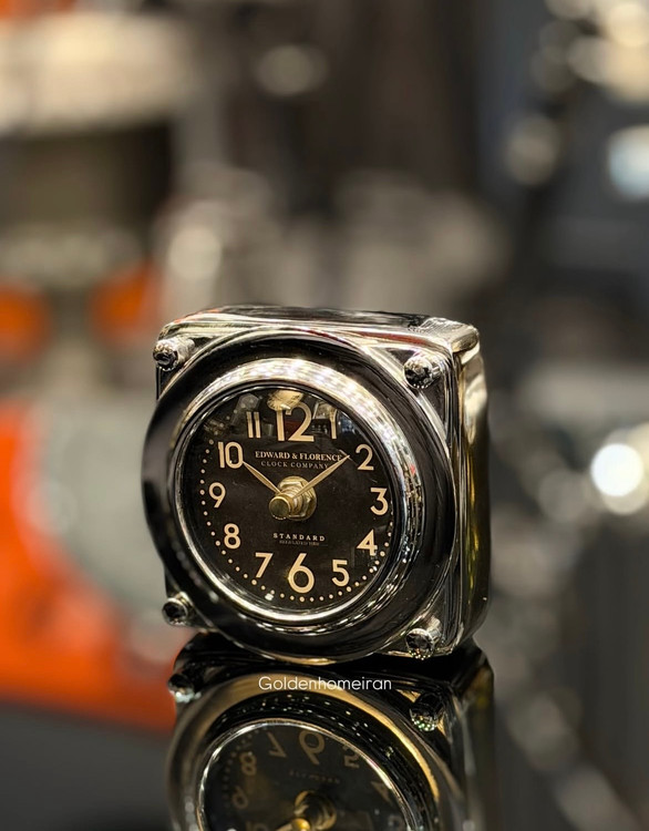 ساعت رومیزی لوکس بدنه برنجی (طول ۱۰ و عرض ۱۰ سانت)