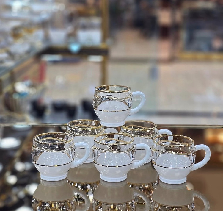 ست چای خوری ۶ نفره و قندان طلاکوب کار کشور هلند وارداتی( رنگ مشکی و سفید)
