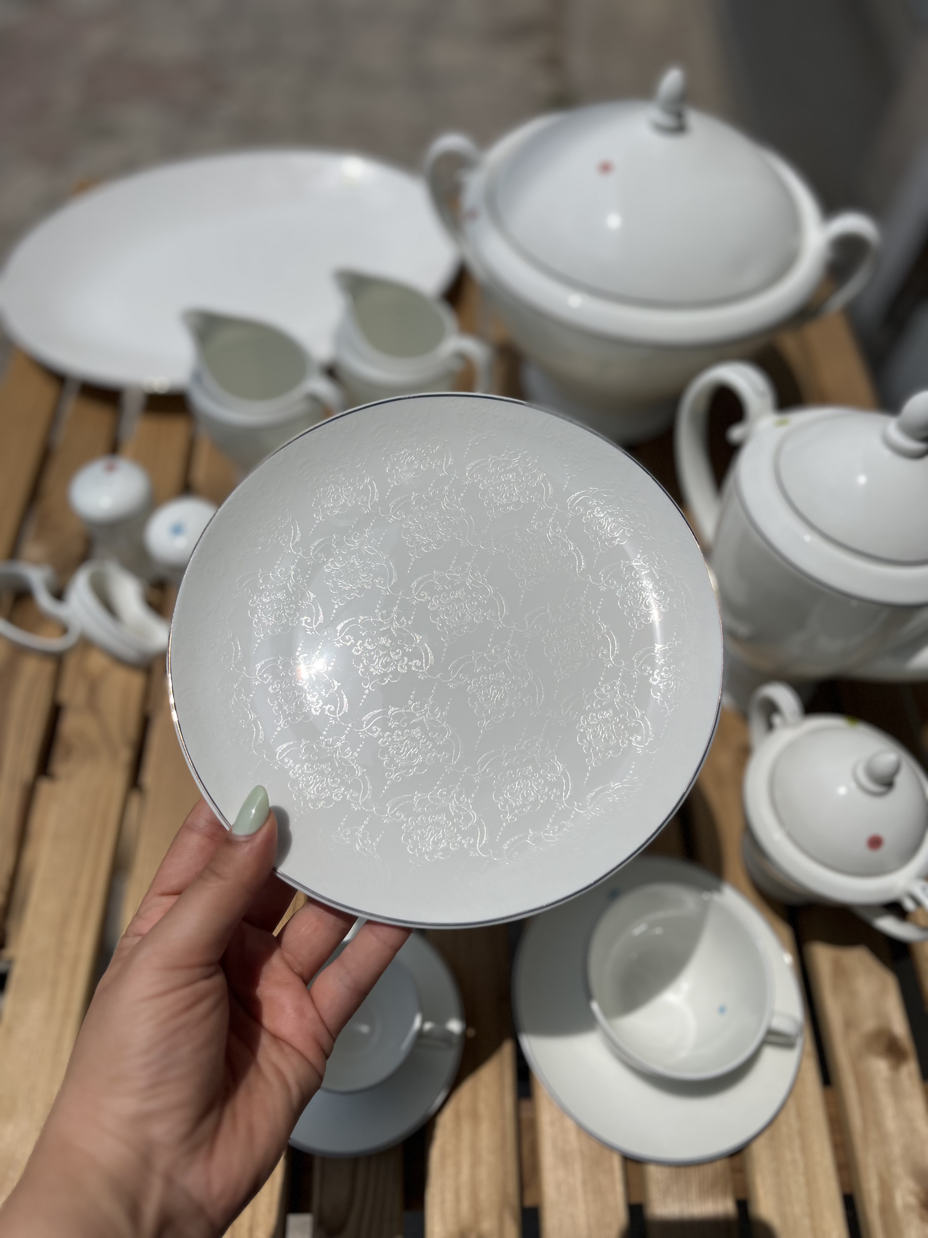 سرویس غذا خوری ۱۳۴ پارچه بن چاین برند پرسلینporcele ( سرویس ۱۸ نفره کامل)