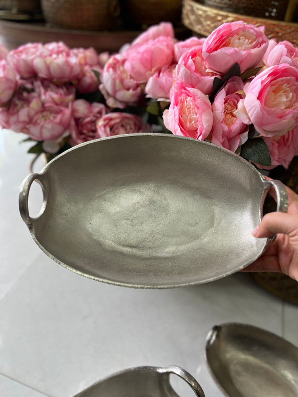 میوه خوری الومینیومی بیضی دسته دار طرح ساده در سه سایز