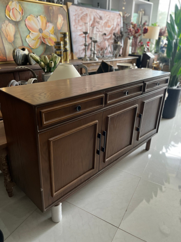 کنسول چوبی کلاسیک روکش طبیعی چوب بلوط ( عرض ۱۶۰ سانت)