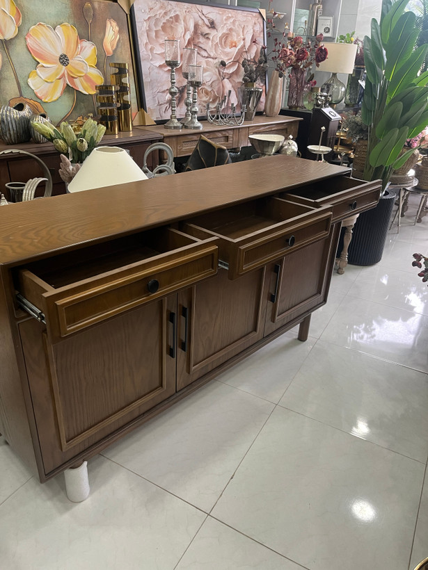 کنسول چوبی کلاسیک روکش طبیعی چوب بلوط ( عرض ۱۶۰ سانت)