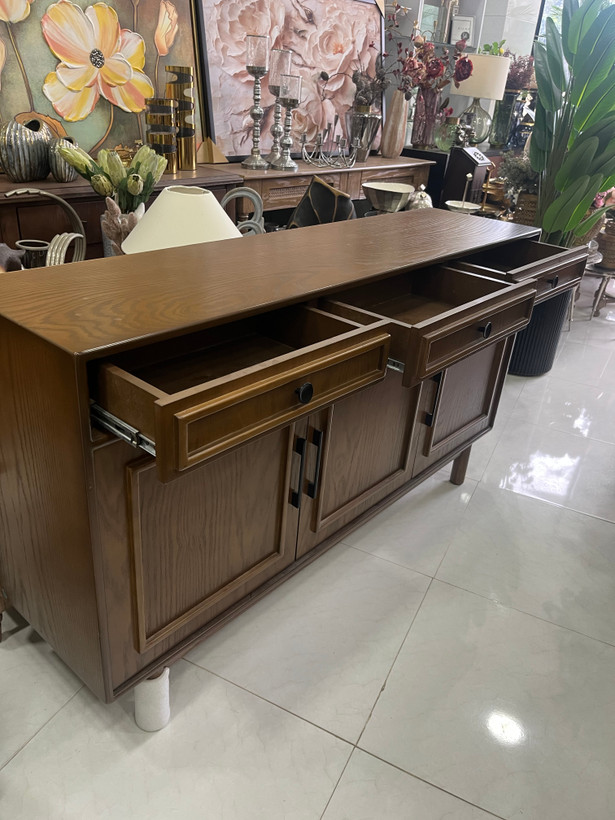 کنسول چوبی کلاسیک روکش طبیعی چوب بلوط ( عرض ۱۶۰ سانت)