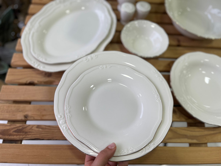 سرویس غذا خوری چینی الیزابت ۳۰ پارچه طرح رویال حاشیه طلا ( سرویس کامل ۶ نفره)
