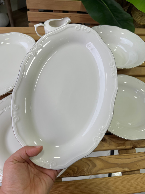 سرویس غذا خوری چینی الیزابت ۳۰ پارچه طرح رویال حاشیه طلا ( سرویس کامل ۶ نفره)