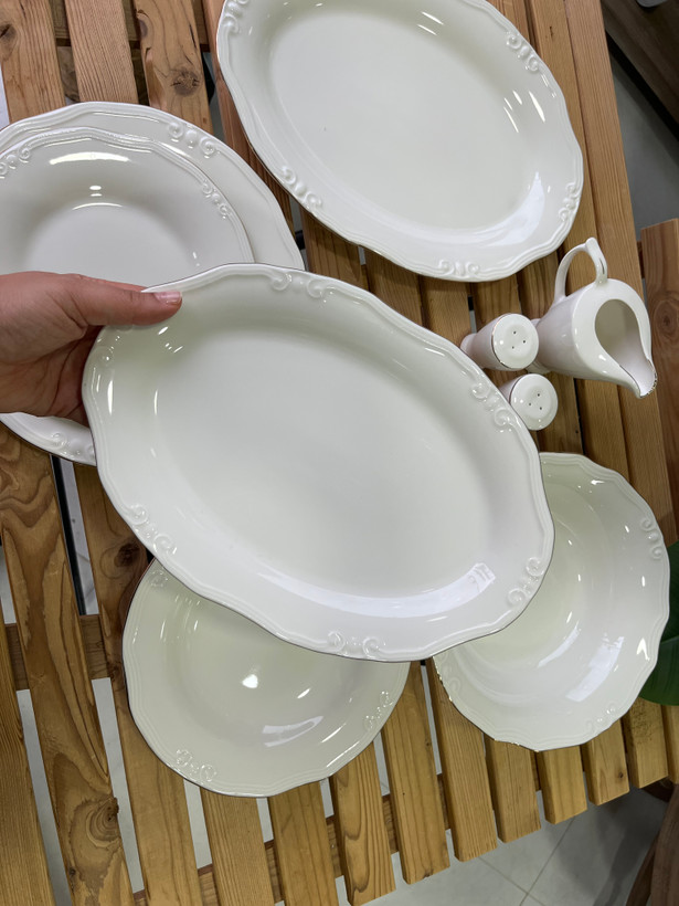 سرویس غذا خوری چینی الیزابت ۳۰ پارچه طرح رویال حاشیه طلا ( سرویس کامل ۶ نفره)