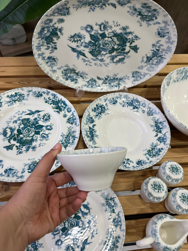 سرویس غذا خوری ۳۰ پارچه وارداتی بن چاین ست ۶ نفره با طرح زیبای ( سبز ابی)