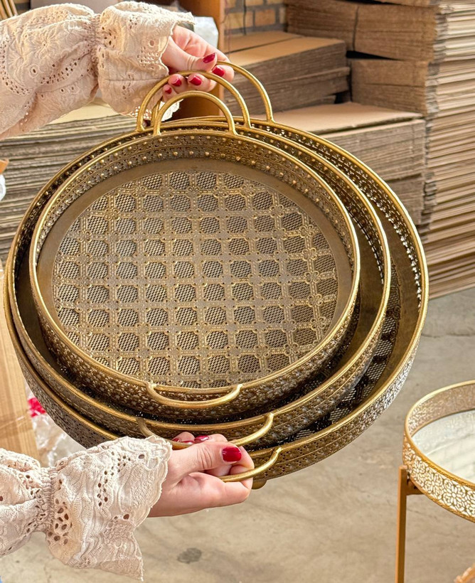 سینی پذیرایی فلزی مراکشی پتینه در سه سایز ( قطر ۴۰ و ۳۵ و ۳۰ سانت)