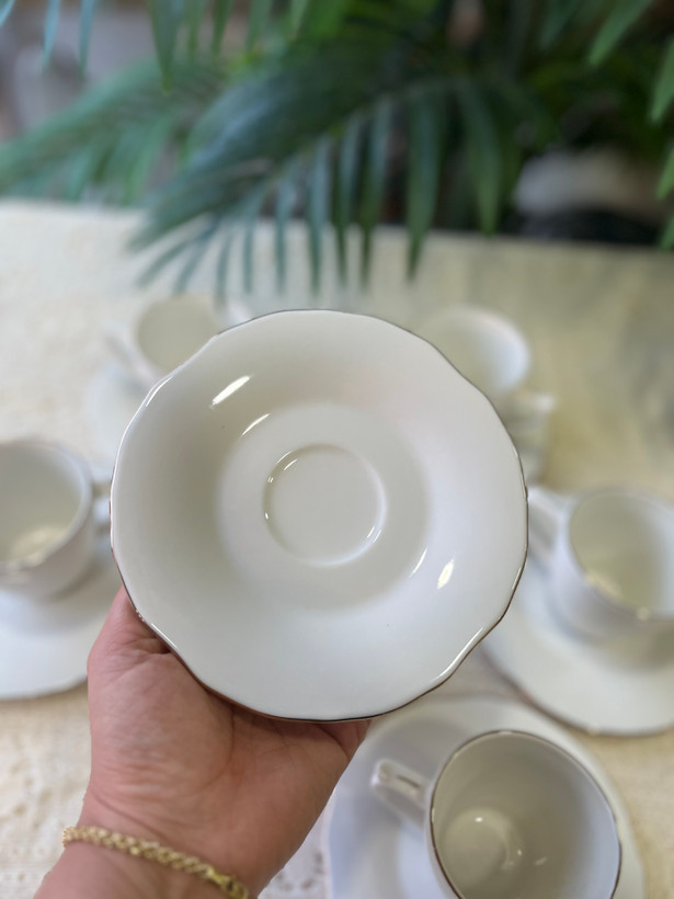 سرویس چایی خوری ۱۲ پارچه چینی الیزابت ( ۶ عدد فنجان ، ۶ عدد نعلبکی)